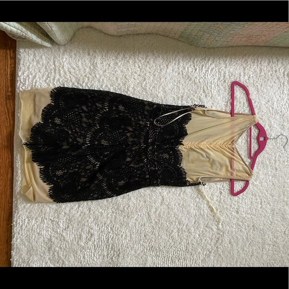 Aakaa wedding guest dress! Size S - Picture 3 of 3